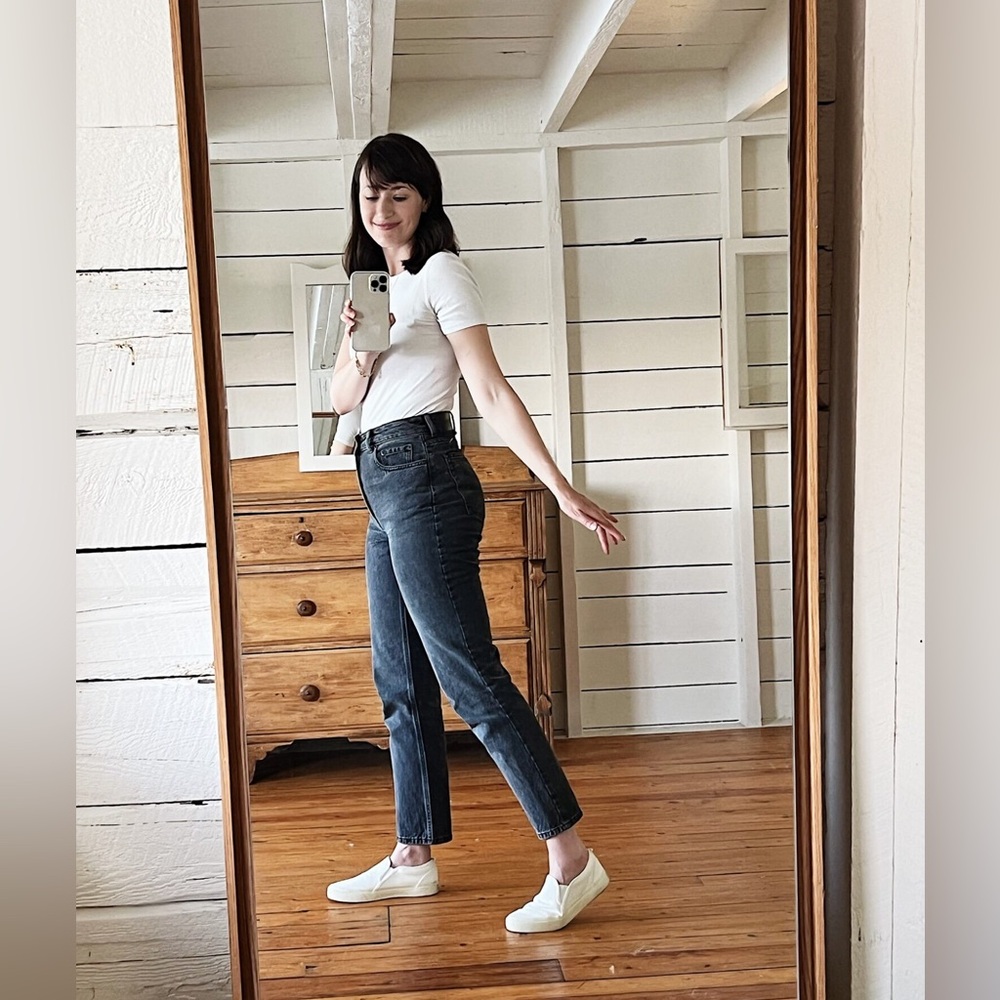 Everlane black 90s curvy cheeky denim jeans - Picture 7 of 13